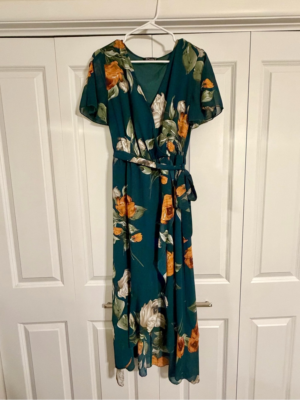 Simplee Green Floral FauxWrap Maxi Dress with Sash, size small